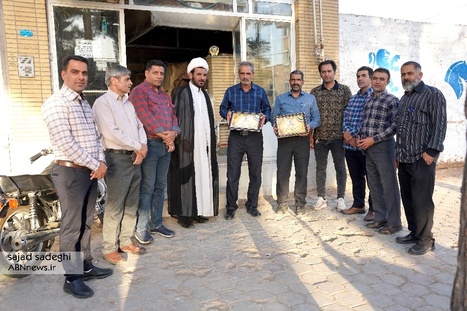 تقدیر شورایاری محل عباس اباد از کاسبان محل